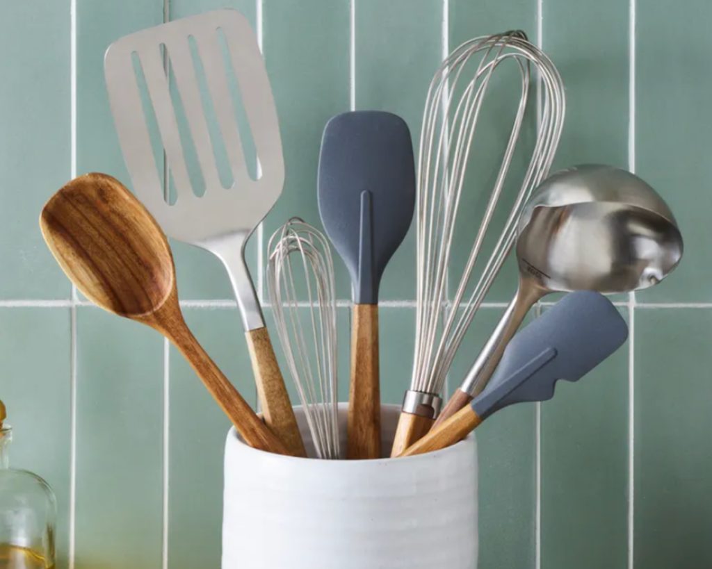 How Silicone Spatulas Enhance Your Cooking Experience