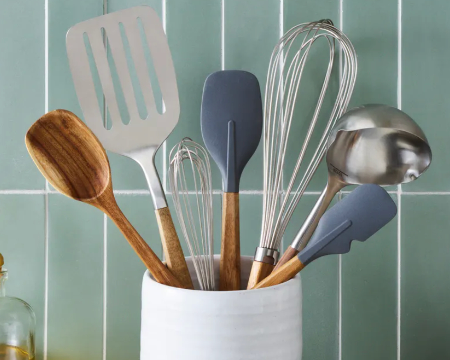 You are currently viewing How Silicone Spatulas Enhance Your Cooking Experience